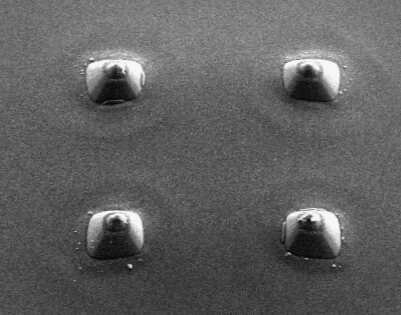 Figure 1: SEM micrograph of pyramid plasmonic enhanced Schottky detector.